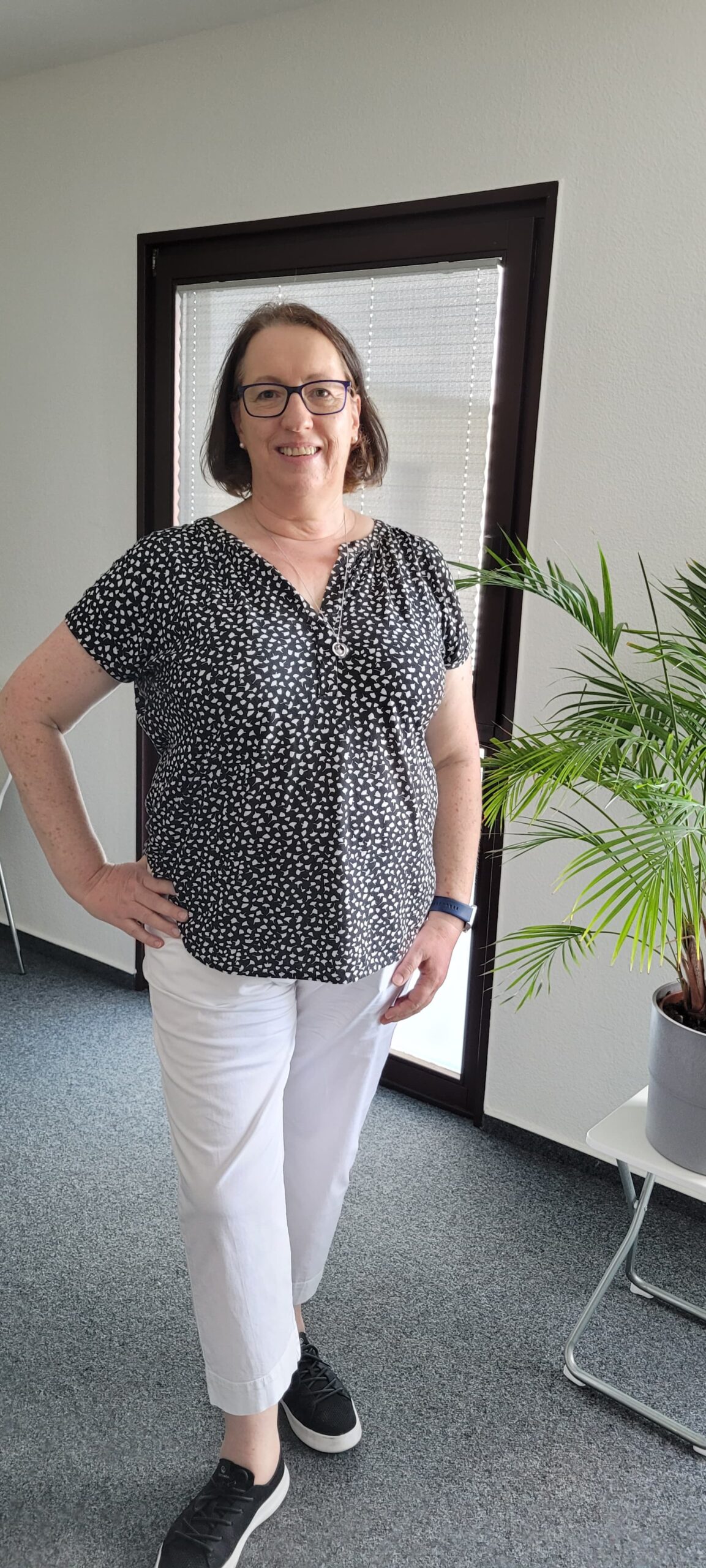 https://privatpraxisreuter.de/wp-content/uploads/2026/06/Ulrike-Praxis-scaled.jpeg
